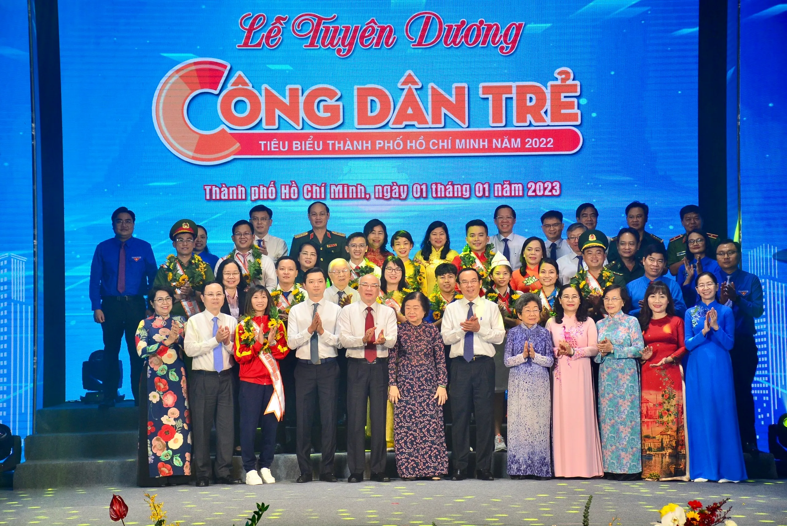 TPHCM Tuyên dương 12 Công dân trẻ tiêu biểu năm 2022 1