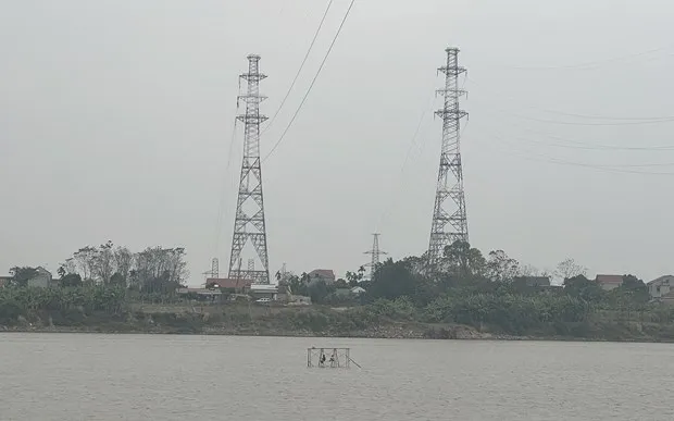 Hoàn thành đóng điện nâng tải đoạn tuyến đường dây 220kV Việt Trì-Suối Sập 2A ngay trong Tết 1