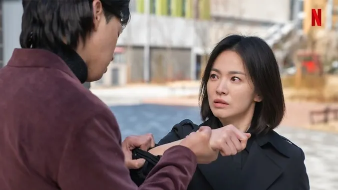 Review The Glory (phần 1): Màn lột xác của Song Hye Kyo có thỏa mãn như kỳ vọng? 21