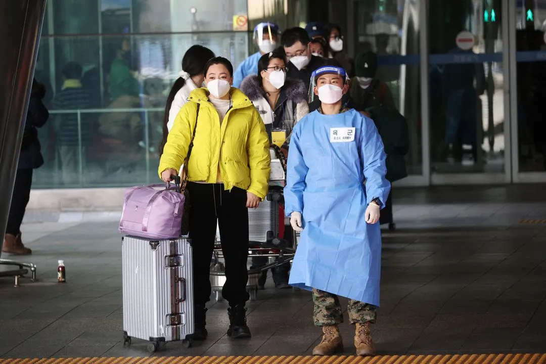 Hàn Quốc truy tìm du khách Trung Quốc bỏ trốn vì bị cách ly Covid-19