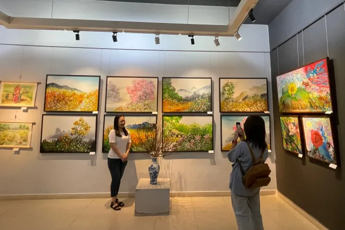 Ngập tràn sắc xuân tại Triển lãm hội hoạ “Xuân Trong Tôi” 2