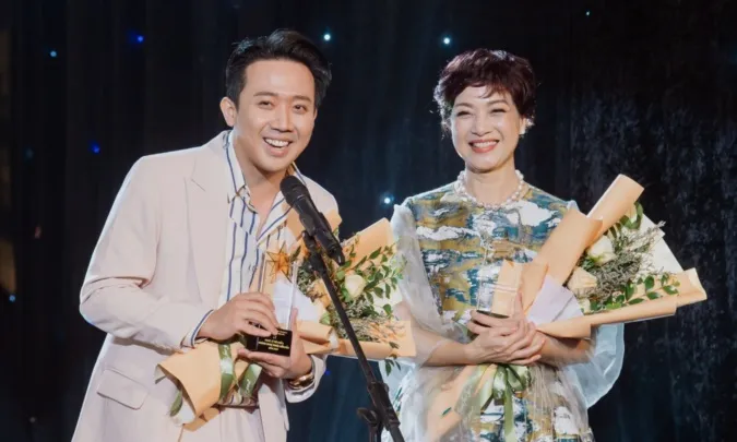 Trấn Thành bất ngờ nhận giải Diễn viên nổi bật của năm 2