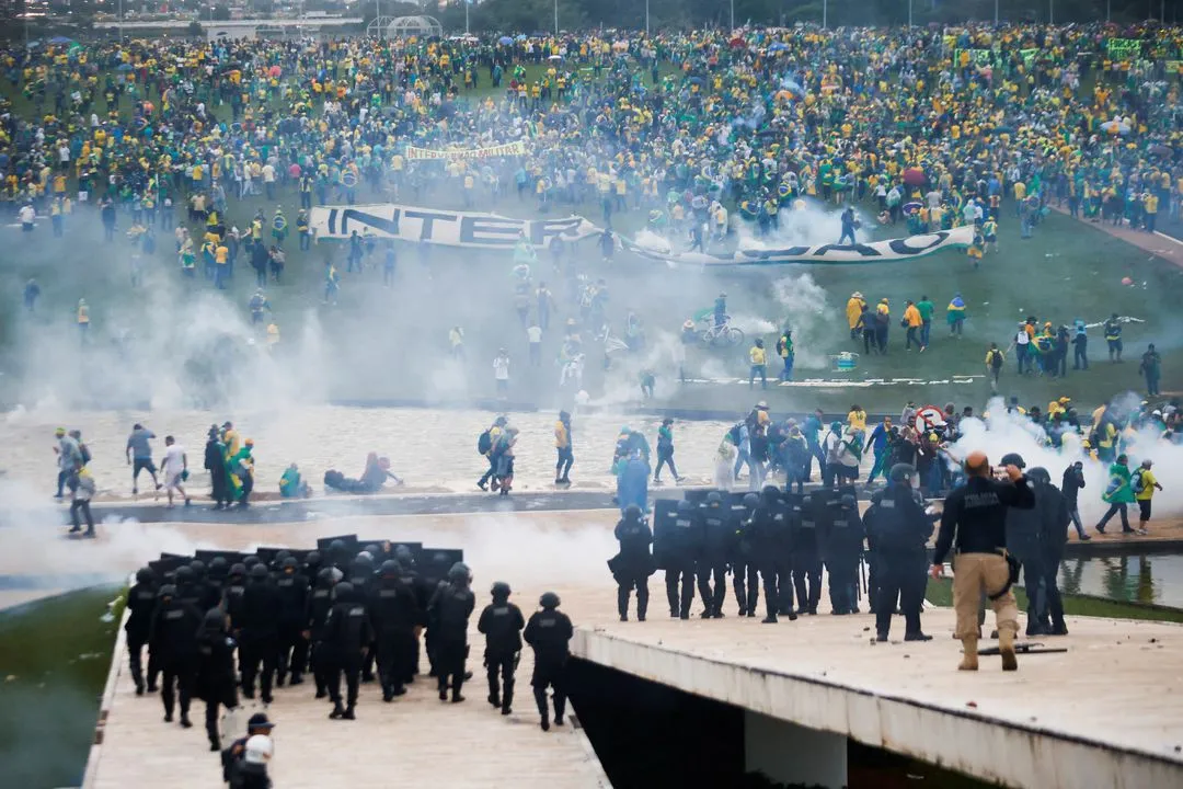 Tin thế giới sáng 9/1: Bạo loạn tại nhiều cơ quan chủ chốt ở Brazil; Senegal tuyên bố quốc tang sau vụ tai nạn kinh hoàng