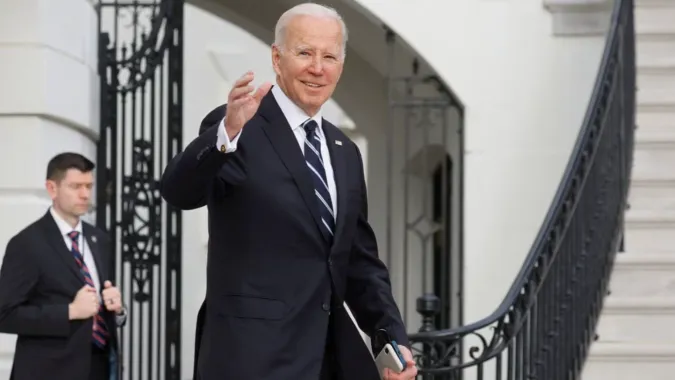 Hạ viện Mỹ điều tra vụ rút quân khỏi Afghanistan của chính quyền Tổng thống Joe Biden 1