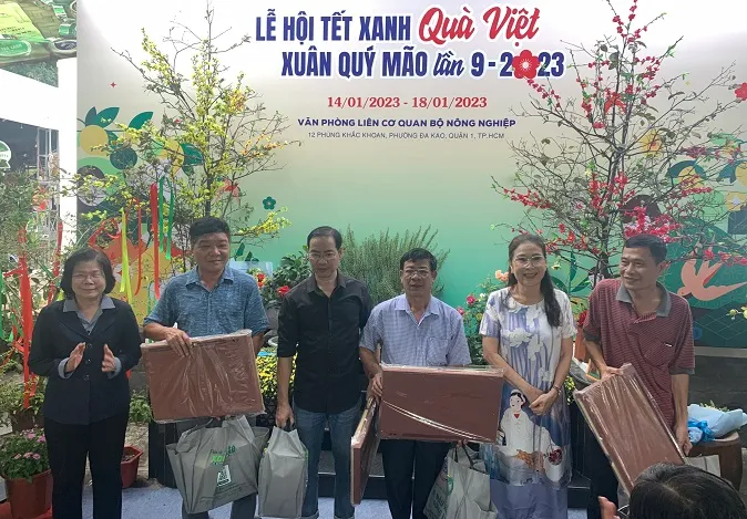 Khai mạc Phiên chợ “Tết Xanh – quà Việt Xuân Quý Mão 2023” với hàng trăm sản phẩm nông nghiệp 1