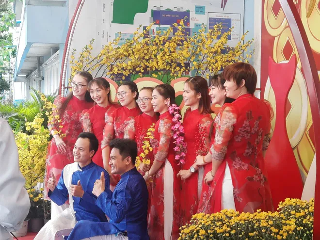 Nhiều bệnh viện tại TPHCM thưởng Tết từ 12 - 100 triệu đồng/người