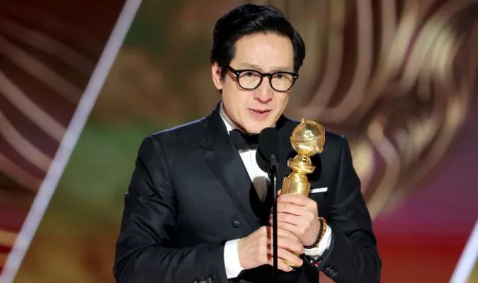 Sao gốc Việt Quan Kế Huy tiếp tục thắng giải tại Critics Choice Award 2023 2