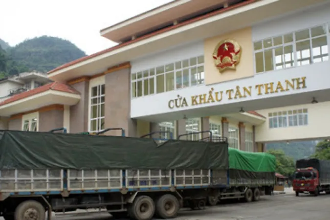 Điểm tin trưa 19/1: Gần 60kg ma túy 'đội lốt' kẹo sôcôla | Xe 42 chỗ chở 57 khách 1