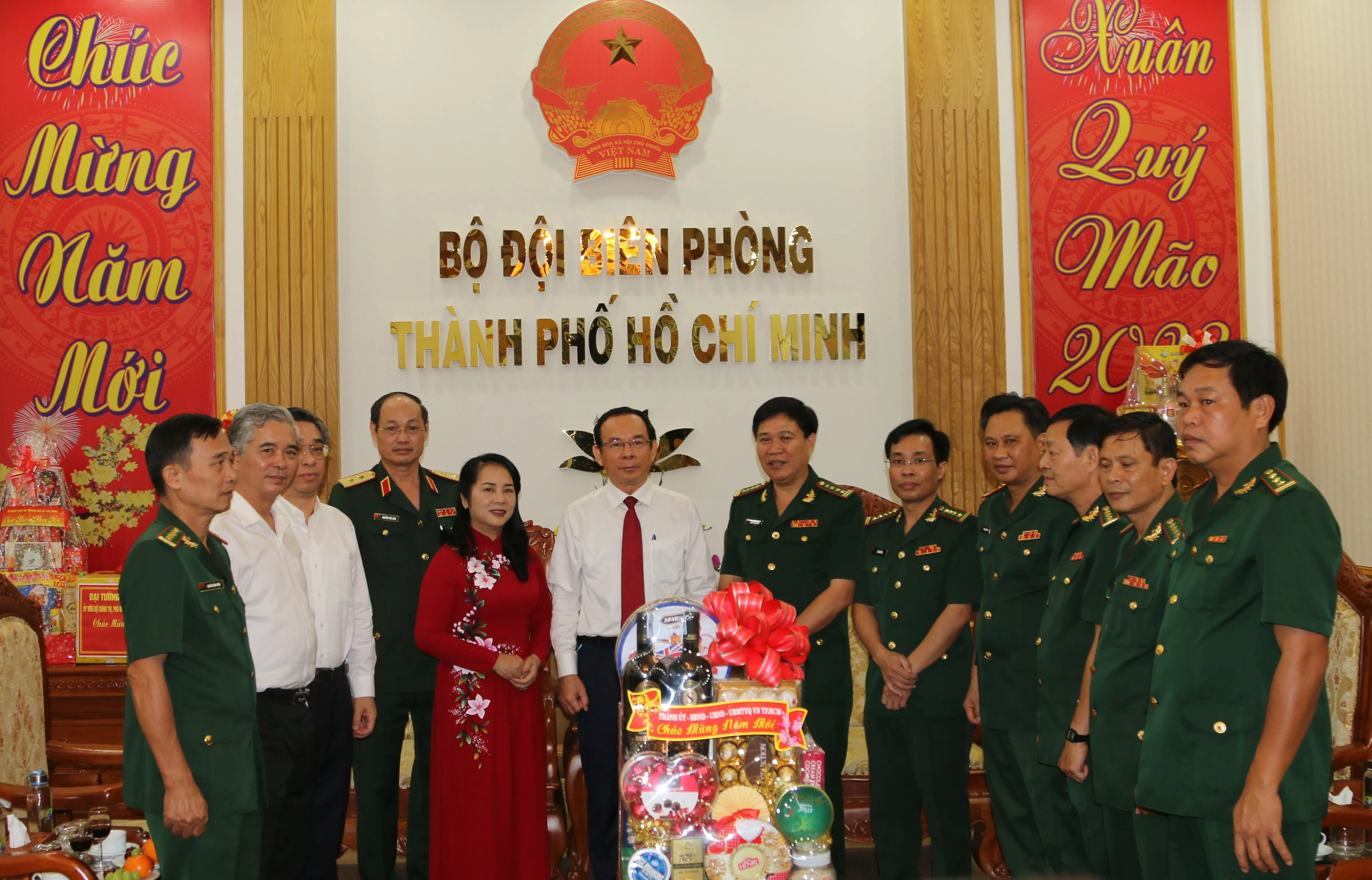 Bí thư Thành ủy Nguyễn Văn Nên và lãnh đạo TP thăm, chúc Tết các đơn vị “trực chiến” 2