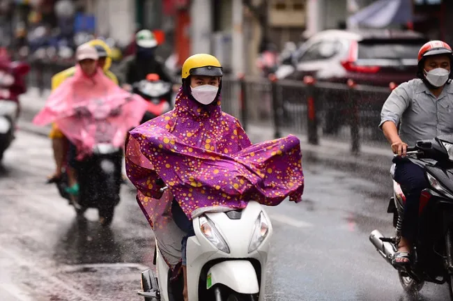 Điểm tin sáng 25/1: TPHCM mưa to bất thường chiều tối mùng 3; Khánh Hòa đón 431.800 lượt khách 1