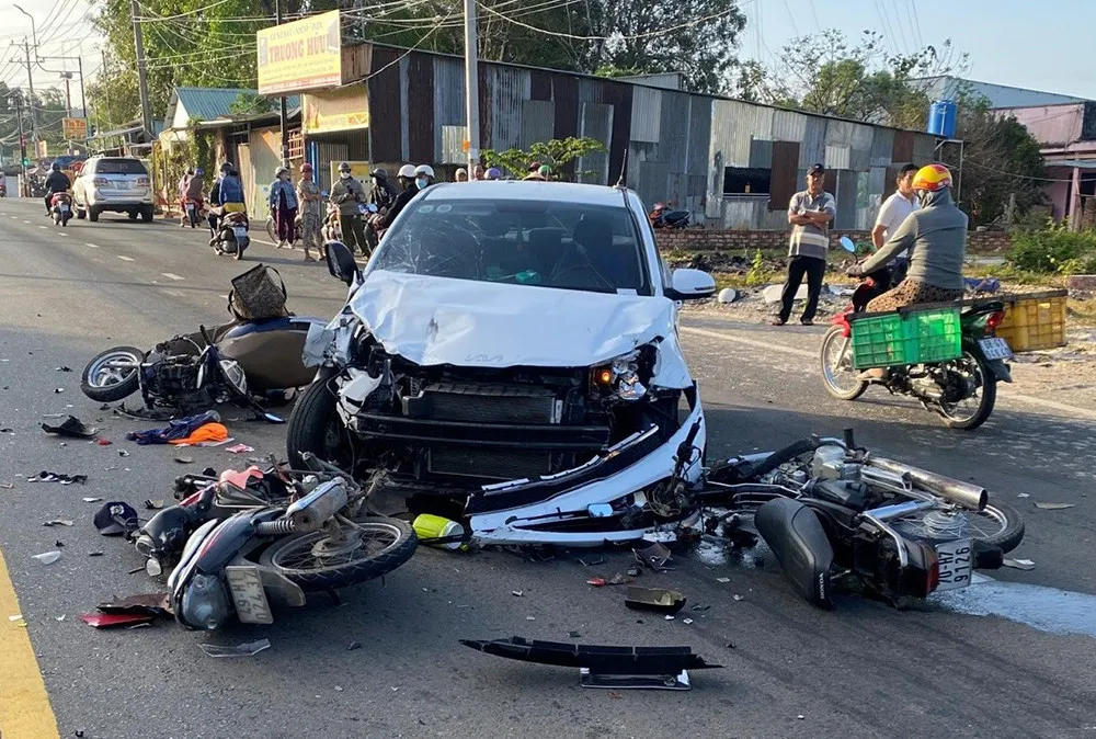 Phú Quốc: Tạm giữ tài xế ô tô dùng rượu bia gây tai nạn khiến 7 người thương vong 1