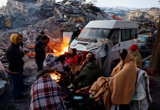 Động đất ở Thổ Nhĩ Kỳ: Hy vọng sống mong manh cho những người mắc kẹt 1