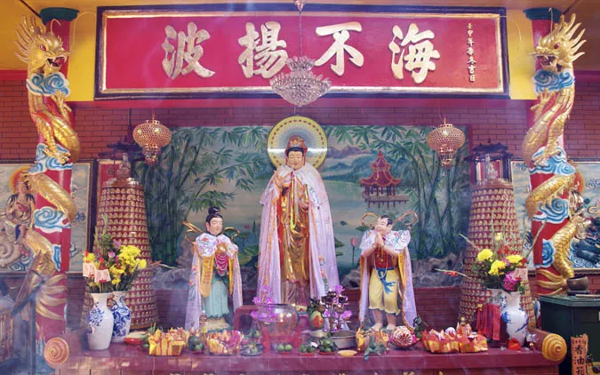Top 5 ngôi chùa cầu duyên linh thiêng tại Sài Gòn 7