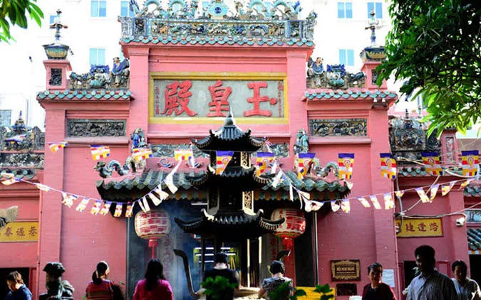 Top 5 ngôi chùa cầu duyên linh thiêng tại Sài Gòn 1