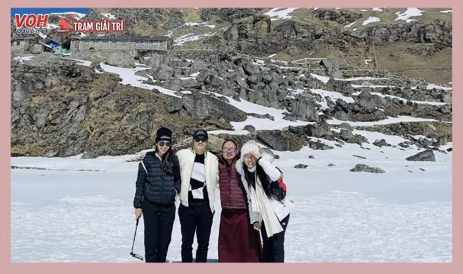 Vợ chồng Thùy Tiên - Công Vinh checkin núi tuyết nổi tiếng thế giới 1
