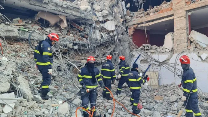 Đội cứu hộ Việt Nam nỗ lực tìm kiếm nạn nhân động đất ở Thổ Nhĩ Kỳ 2