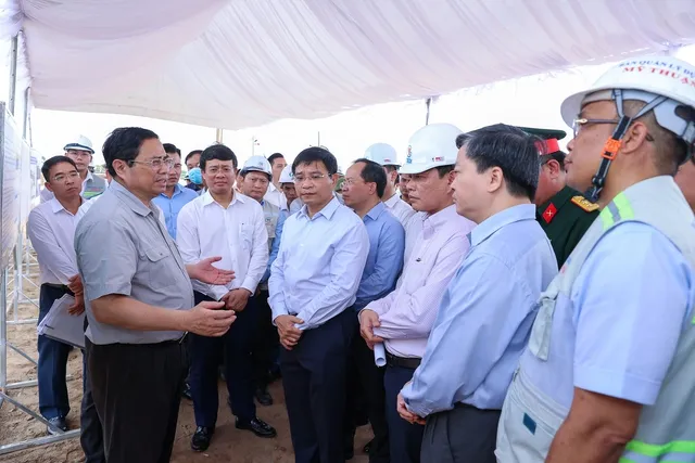 Thủ tướng Chính phủ thăm và làm việc với tỉnh Bến Tre 2