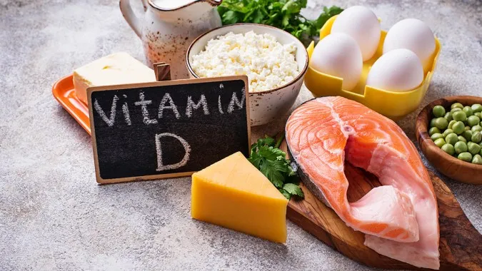 Chế độ ăn giàu protein bổ sung canxi và vitamin D giúp ngăn ngừa loãng xương 2
