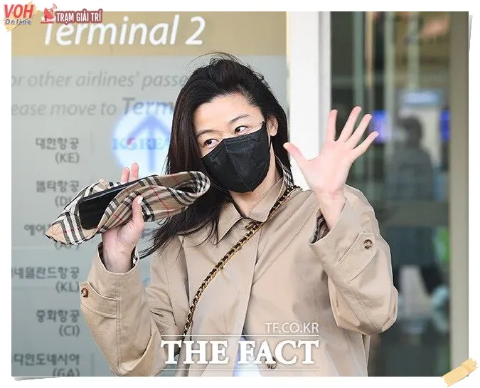 Song Hye Kyo và Jun Ji Hyun bất ngờ cùng xuất hiện tại sân bay 4