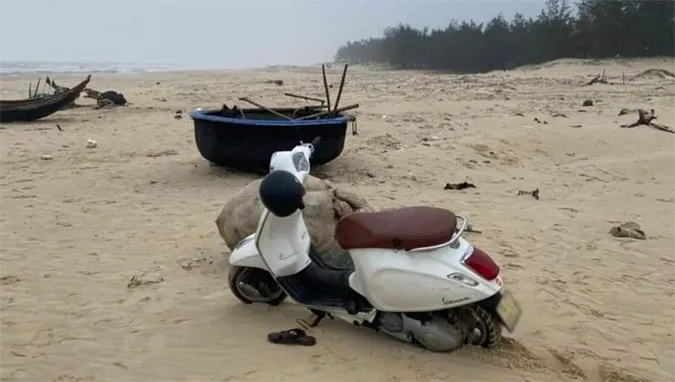 Quảng Trị: Nam thanh niên mất tích sau khi bỏ lại xe máy ở bãi biển 1