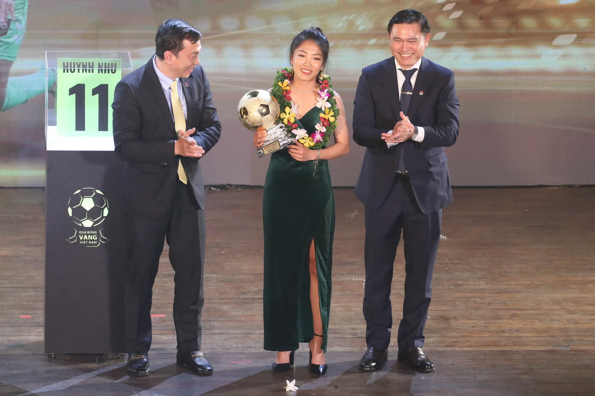 Huỳnh Như và Văn Quyết đoạt Quả bóng vàng Việt Nam 2022