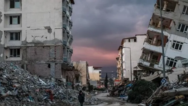 Động đất tại Thổ Nhĩ Kỳ ngày 27/2: 1 người chết, hàng chục người bị thương 1