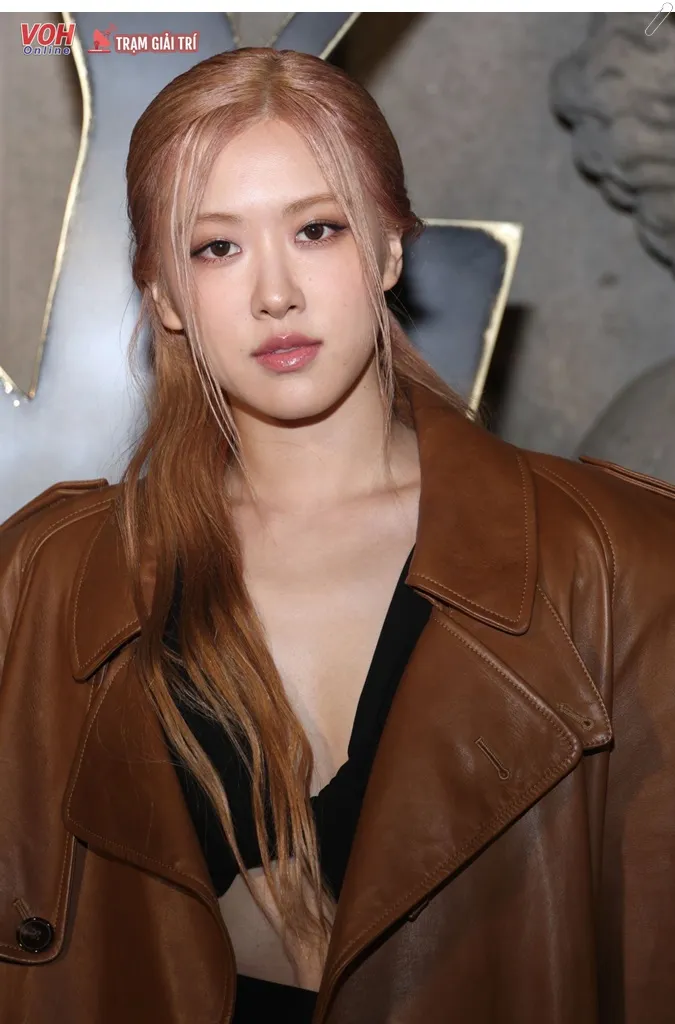 Mỹ nhân Hàn tại sự kiện YSL: Rosé (BLACKPINK) khí chất tổng tài, Moon Ga Young gây choáng vì hở bạo 3