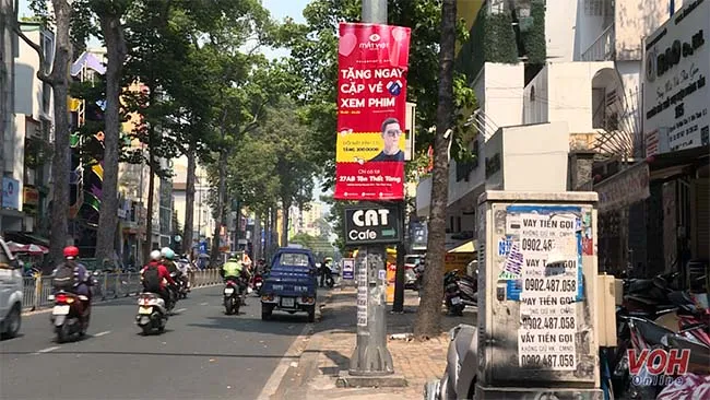 Quảng cáo rác bủa vây khắp thành phố 5