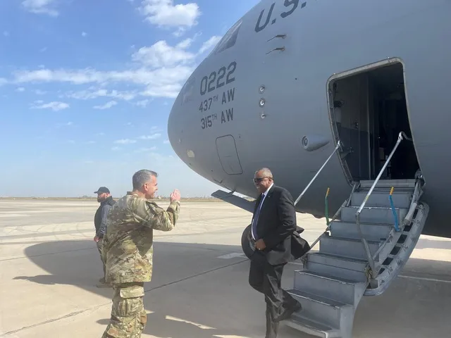 Bộ trưởng Quốc phòng Mỹ cam kết duy trì hiện diện quân sự ở Iraq