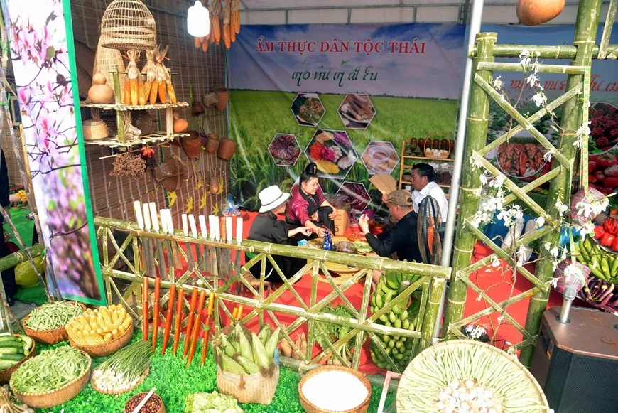Nhiều hoạt động hấp dẫn tại Lễ hội “Mùa hoa Ban” thành phố Sơn La năm 2023 6