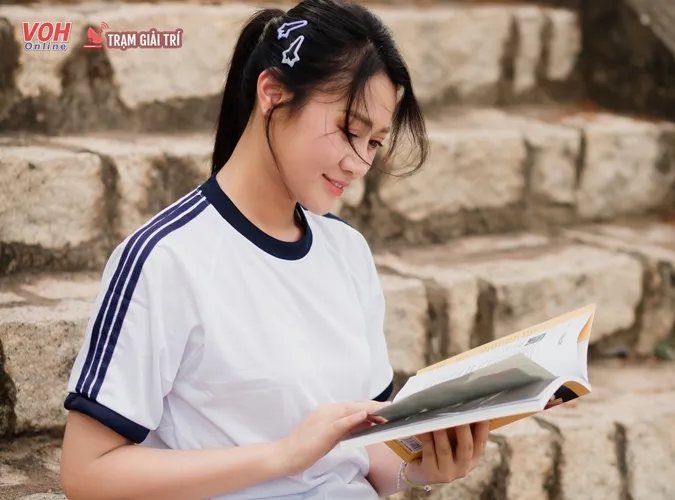 MC thể thao Mai Anh đẹp ngọt ngào, giọng hát đầy cảm xúc trong MV đầu tay 1