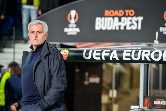 Roma vào tứ kết bằng nghệ thuật phòng ngự tuyệt đỉnh của Mourinho