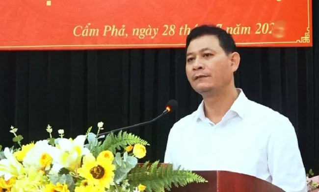 Nhận tiền “bảo kê” nuôi trồng thủy sản, Chủ tịch phường ở TP Cẩm Phả, Quảng Ninh bị bắt 1