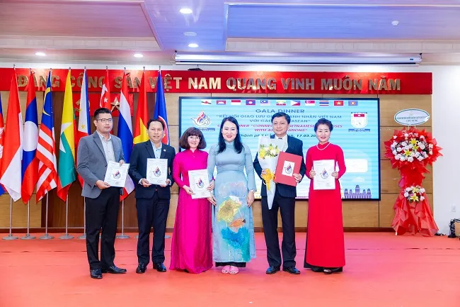 Kết nối cộng đồng doanh nghiệp Việt Nam với các nước ASEAN 4