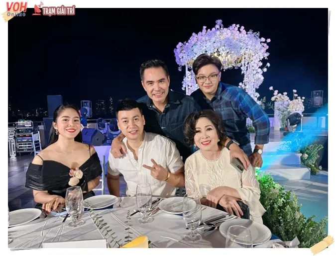 Hồng Vân, Kim Xuân đọ sắc trong đám cưới của đạo diễn Trần Minh Ngân 1