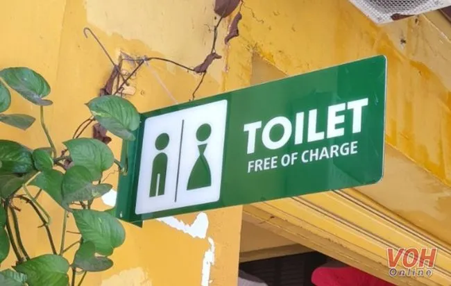 Kêu gọi các cơ sở kinh doanh cho người dân và du khách sử dụng miễn phí nhà vệ sinh 2