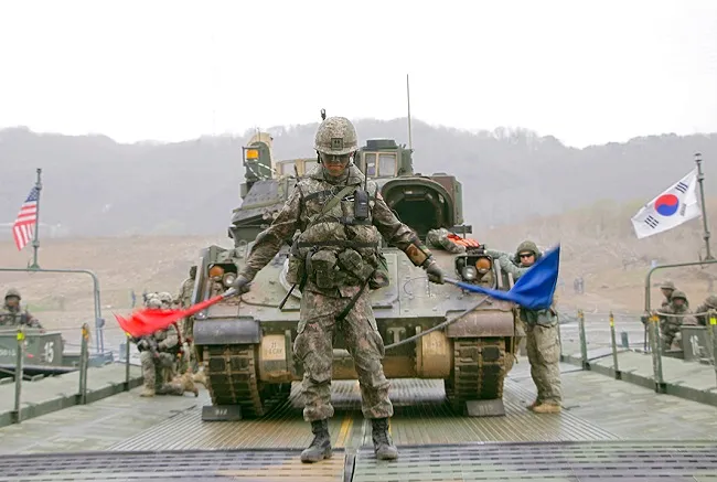 Mỹ và Hàn Quốc lên kế hoạch tập trận bắn đạn thật quy mô lớn 1