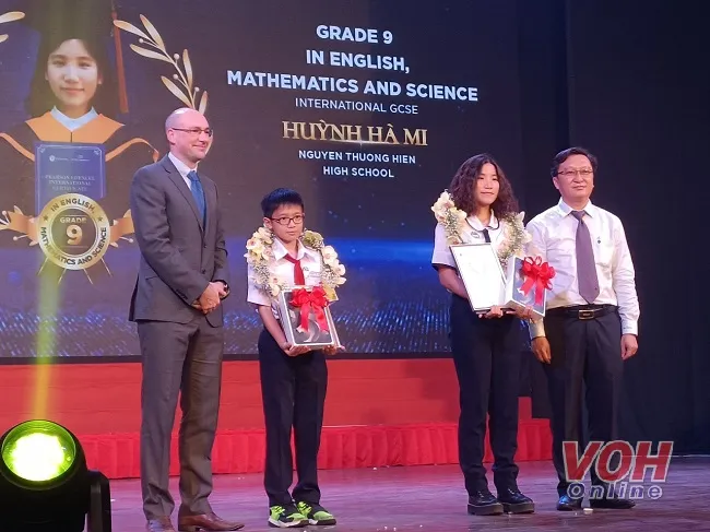 2 học sinh Việt Nam đạt điểm Toán Tiểu học cao nhất thế giới và điểm tối đa chứng chỉ Tú tài Quốc tế 1