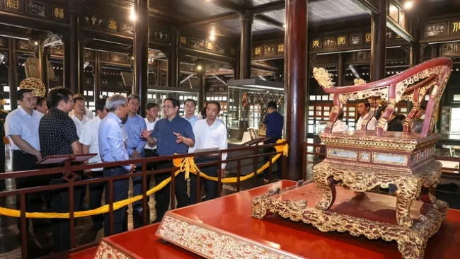 Thủ tướng đề nghị xây trụ sở mới cho Bảo tàng Cổ vật cung đình Huế 2