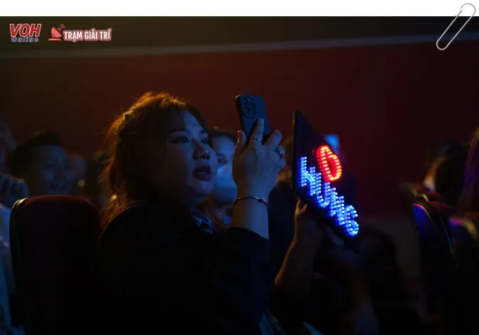 Quang Hùng MasterD biến thành “cây tạp hóa” tại MAA - NA - KHA Concert 2
