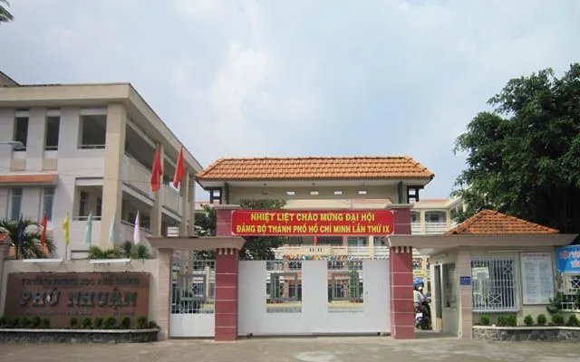 TPHCM: Xuất hiện chiêu lừa học sinh 'ba con bị tai nạn' tại Phú Nhuận 1