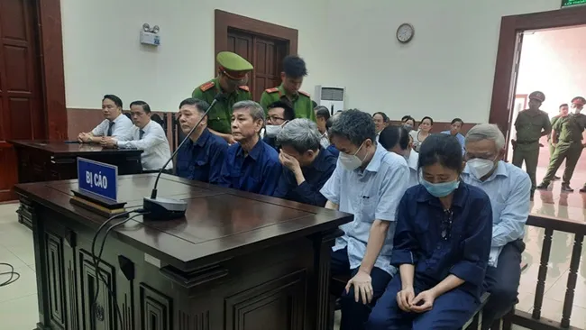 Các bị cáo tại tòa