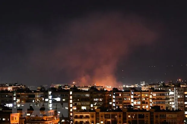 Liên tiếp xảy ra các vụ không kích nhằm vào Syria chỉ trong 24h 1
