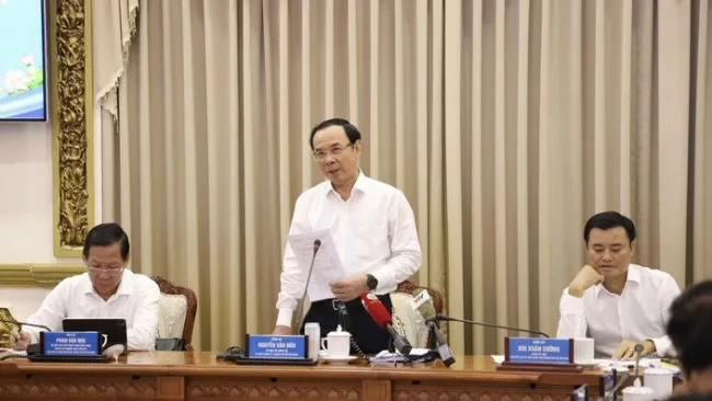 Bí thư Nguyễn Văn Nên: Tăng trưởng quý 1/2023 thấp ngoài dự báo 1