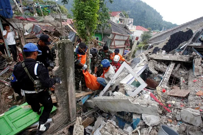 Indonesia lại xảy ra động đất 1