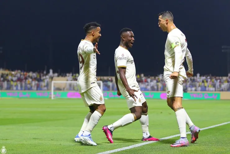 Ronaldo tiếp đà tỏa sáng, Al Nassr đại thắng Al Adalah 5 sao