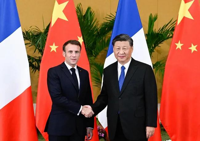 Tổng thống Pháp Emmanuel Macron bắt đầu chuyến thăm tới Trung Quốc 1