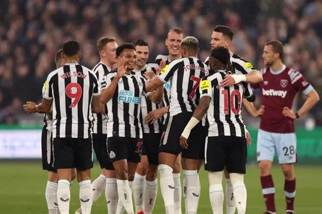 West Ham lâm nguy, Newcastle củng cố vị trí thứ 3 trên BXH