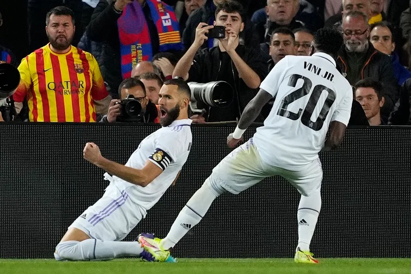 Benzema tiếp tục lập hat-trick, Real đá bay Barca khỏi Cúp nhà Vua