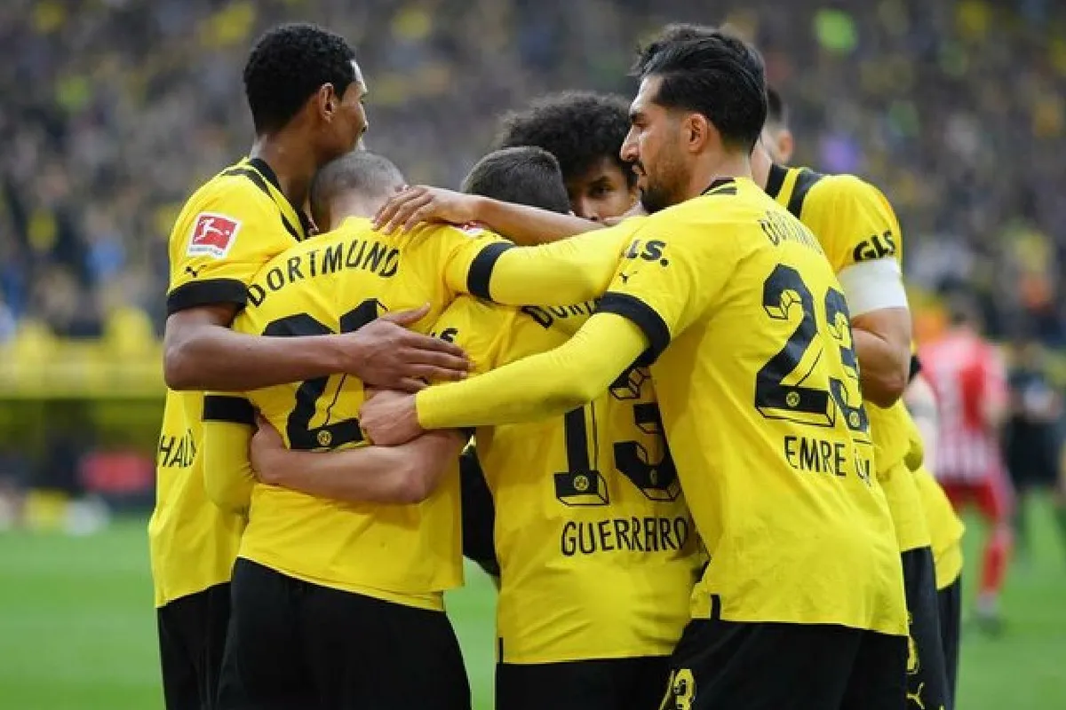 Bayern và Dortmund cùng thắng đối thủ trong tốp 4 Bundesliga